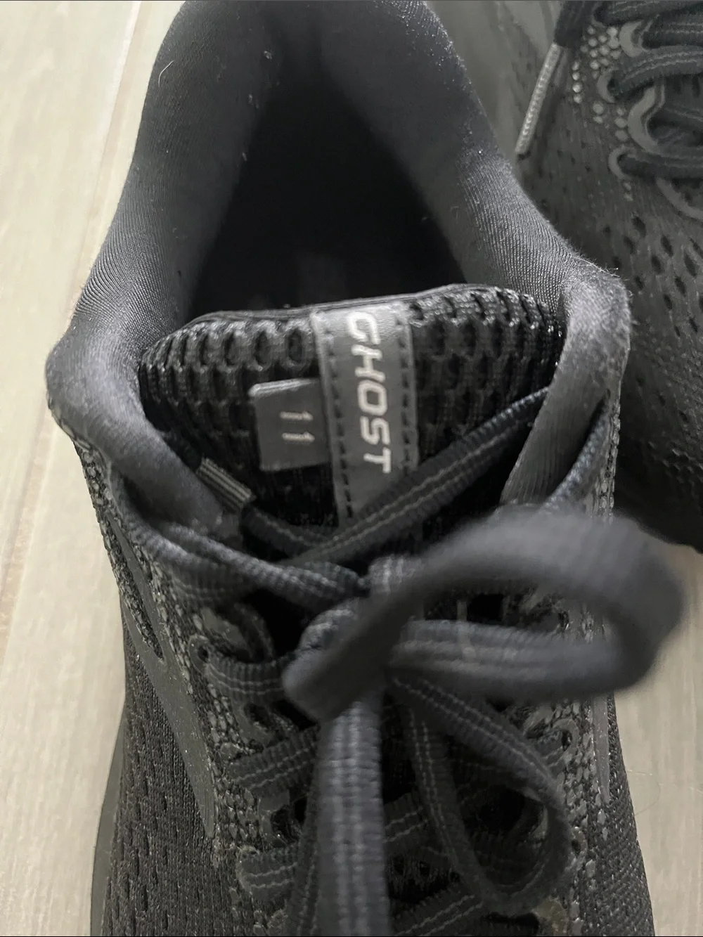 Brooks breathable knit